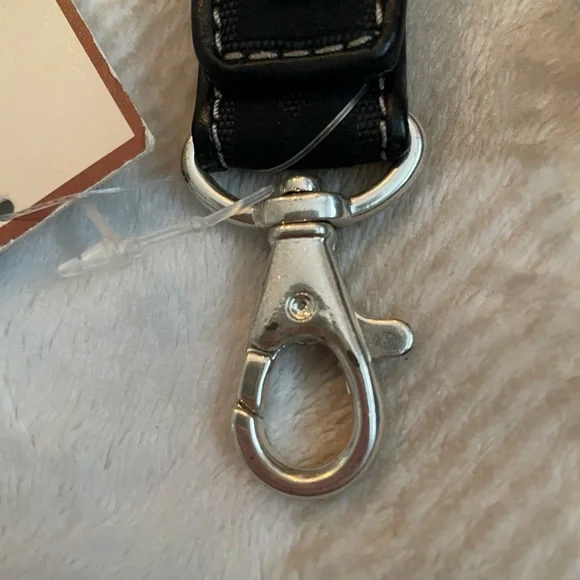 Michael Kors Black and Silver Key Holder - Picture 2 of 9